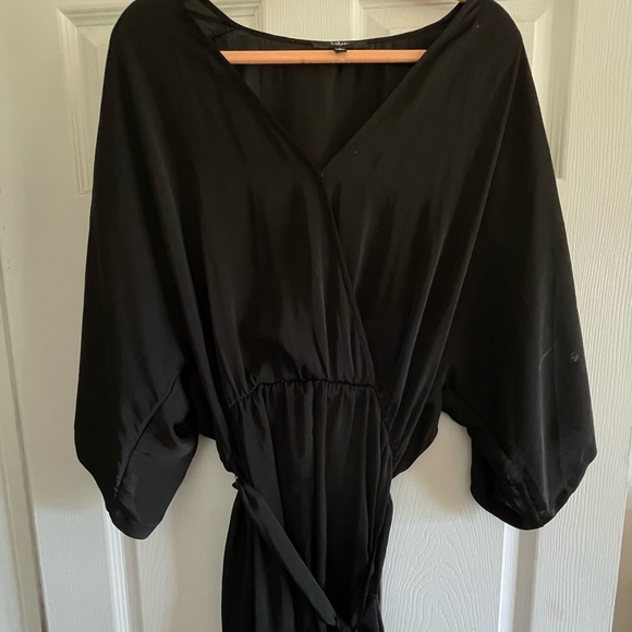 COPY - Beautiful satin romper from lulus - Picture 1 of 4
